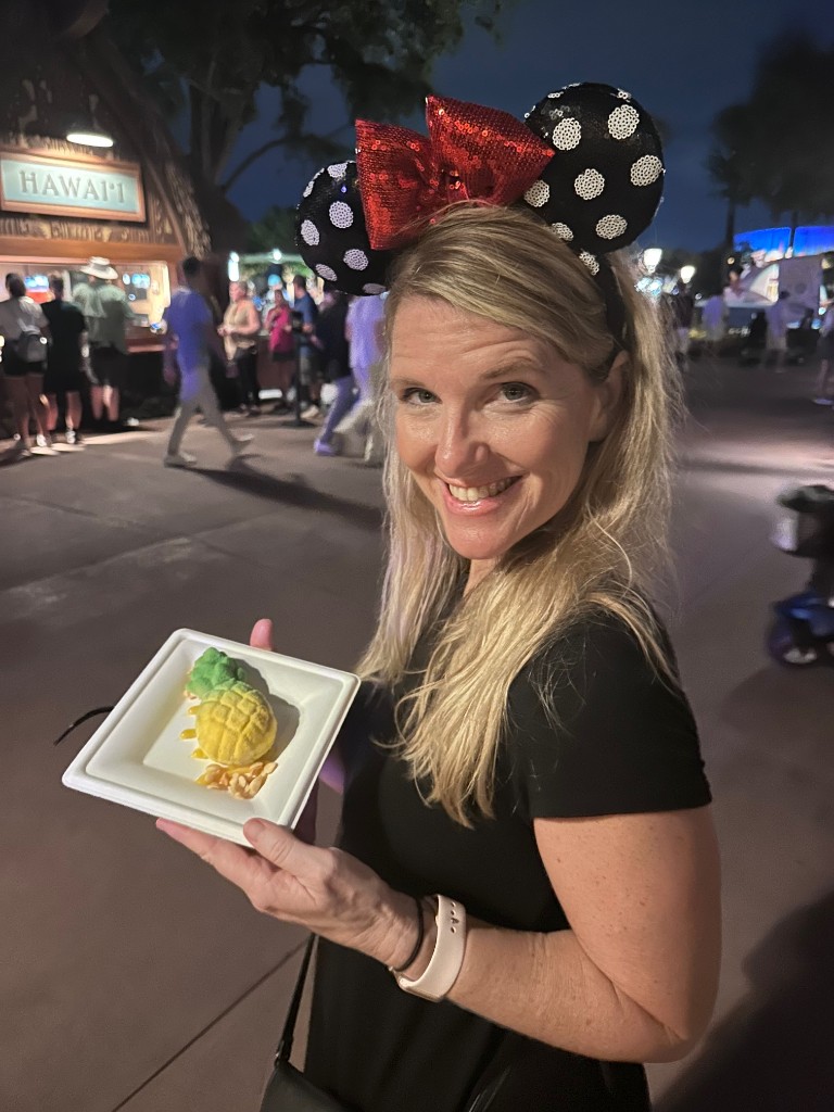 Sarah with the Hawaiʻi pineapple cheesecake at Food and Wine