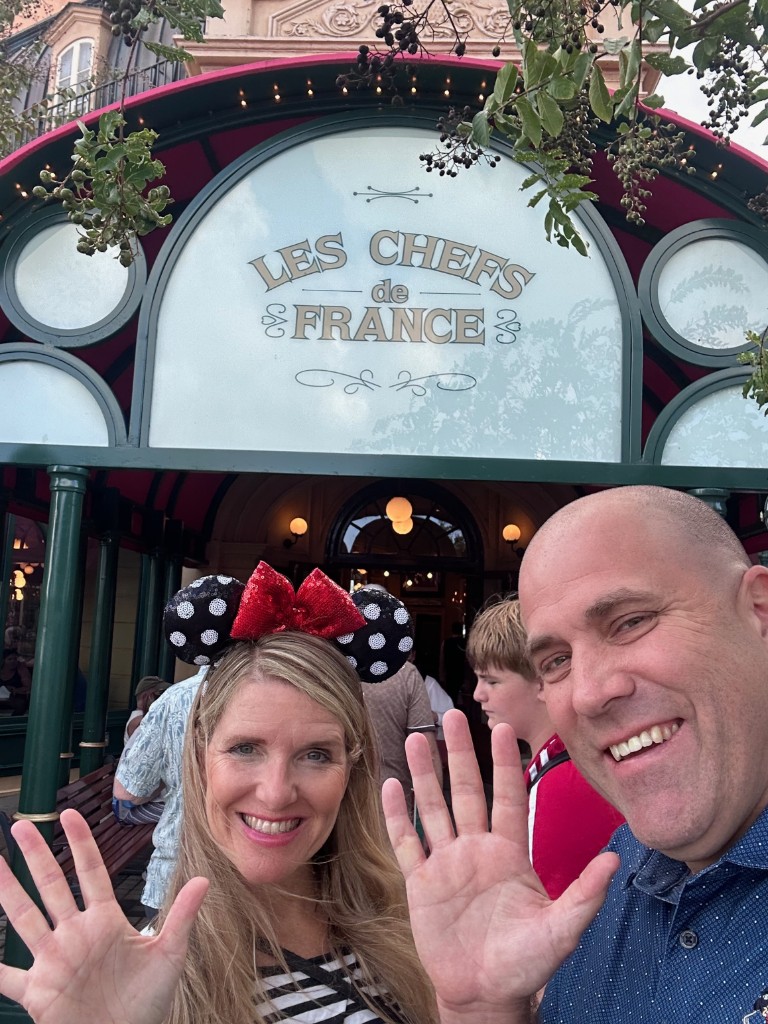 Ryan and Sarah ranking selfie at Chefs de France